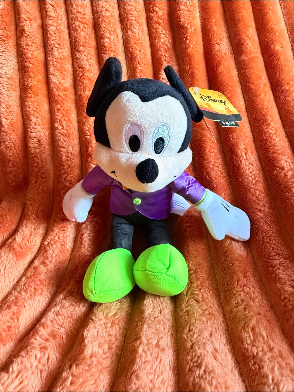 NWT’s Disney Halloween Mickey Mouse Vampire Costume Plush Stuffy Collectible